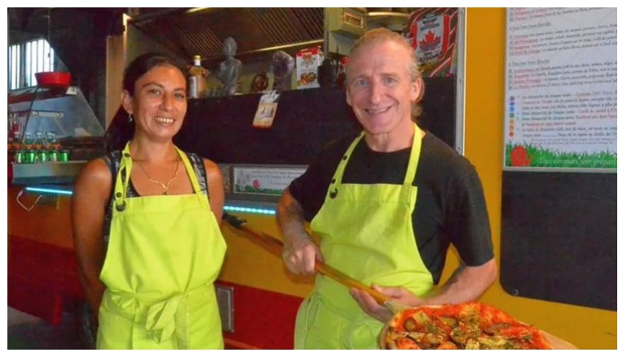 60 കാരനായ അയൽക്കാരനെ കൊന്ന് കറിവച്ച് ഫ്രഞ്ച് ഷെഫും പങ്കാളിയും; കറിവയ്ക്കുന്ന രീതി പഠിച്ചത് നേപ്പാളിൽ നിന്ന്