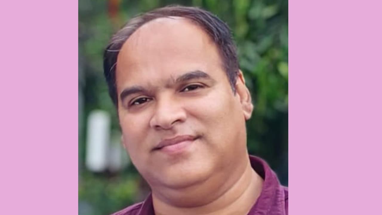 'മതവികാരം വ്രണപ്പെടുത്തി, മോദിയേയും ആർഎസ്എസിനെയും അപകീർത്തിപ്പെടുത്തി'; ഹേമന്ത് മാളവ്യക്കെതിരെ കേസ് 'മതവികാരം വ്രണപ്പെടുത്തി, മോദിയേയും ആർഎസ്എസിനെയും അപകീർത്തിപ്പെടുത്തി'; ഹേമന്ത് മാളവ്യക്കെതിരെ കേസ്