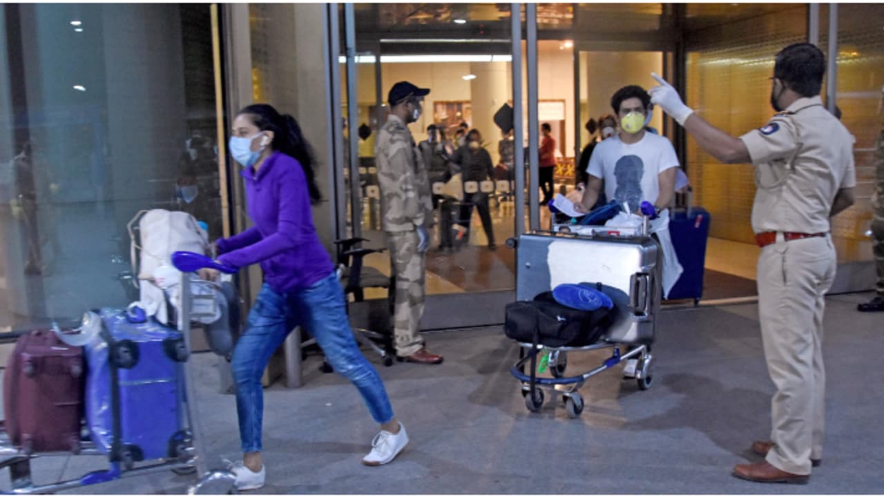 ട്രിപ്പുകൾ പ്ലാൻ ചെയ്യുന്നവരുടെ ശ്രദ്ധയ്ക്ക്! ഈ 5 സ്ഥലങ്ങളിലേയ്ക്ക് ഇപ്പോൾ യാത്ര ചെയ്യരുത്