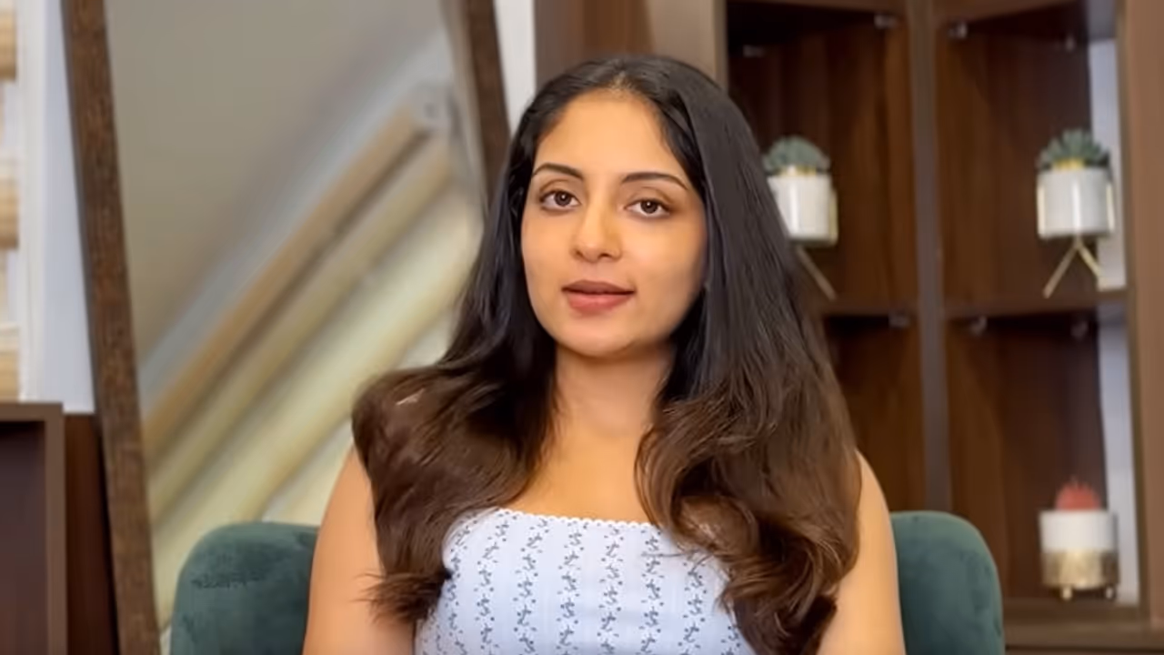 എന്റെ കുട്ടികൾ അമ്മയെന്ന് വിളിക്കുന്നത് അം​ഗീകരിക്കാനാവില്ല; വീഡിയോയ്ക്ക് പിന്നാലെ ഇഷാനിക്ക് രൂക്ഷ വിമർശനം