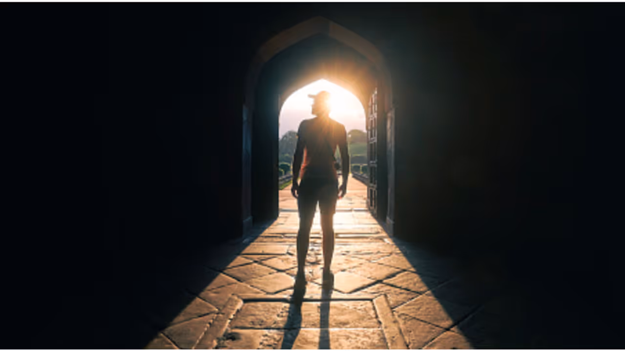 ജെൻ സി യുവാക്കൾക്ക് ആവേശം നൽകുന്ന പുത്തൻ ട്രാവൽ ട്രെൻഡ്; എന്താണ് ഡാര്ക്ക് ടൂറിസം? ഇന്ത്യയിലെ സ്പോട്ടുകൾ ജെൻ സി യുവാക്കൾക്ക് ആവേശം നൽകുന്ന പുത്തൻ ട്രാവൽ ട്രെൻഡ്; എന്താണ് ഡാര്ക്ക് ടൂറിസം? ഇന്ത്യയിലെ സ്പോട്ടുകൾ