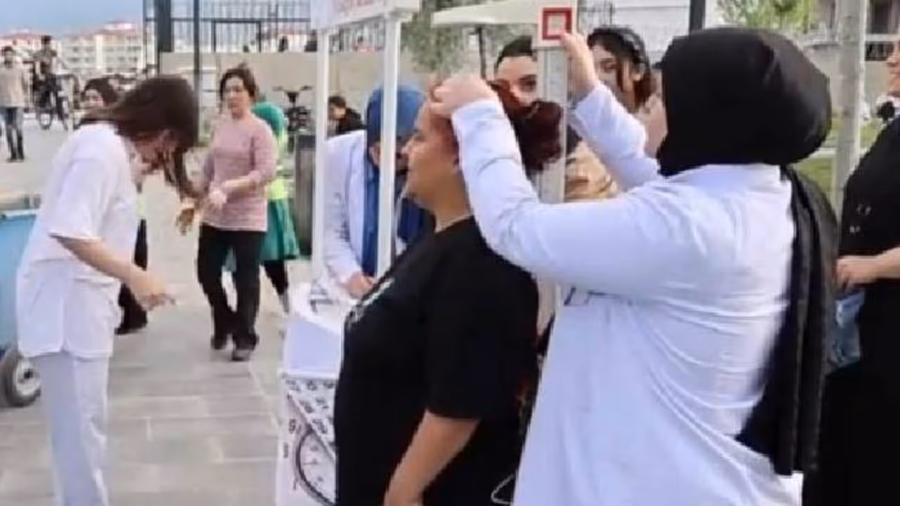 പൗരന്മാരുടെ അമിതവണ്ണം നിയന്ത്രിക്കാൻ തുർക്കി; പൊതുവിടങ്ങളിൽ ഭാരം പരിശോധിക്കും, നിര്ദ്ദേശിക്കും പൗരന്മാരുടെ അമിതവണ്ണം നിയന്ത്രിക്കാൻ തുർക്കി; പൊതുവിടങ്ങളിൽ ഭാരം പരിശോധിക്കും, നിര്ദ്ദേശിക്കും