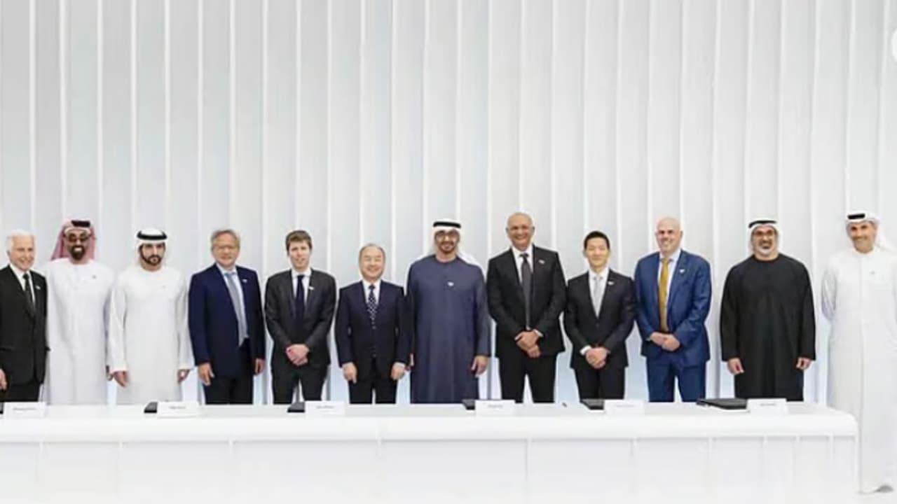 ലോകത്തിലെ ഏറ്റവും വലിയ എഐ ഡേറ്റ സെന്‍റർ അബുദാബിയിൽ സ്ഥാപിക്കും