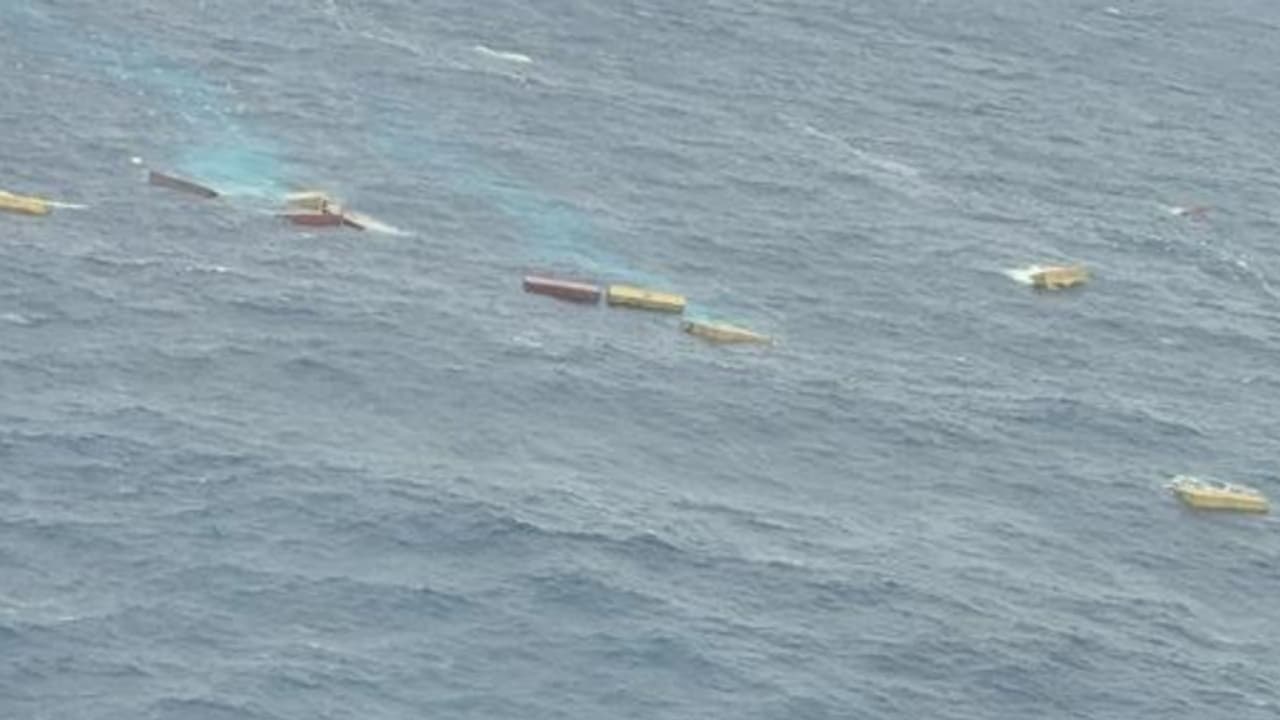 ജനങ്ങളുടെ ശ്രദ്ധയ്ക്ക്; ചുരുങ്ങിയത് 200 മീറ്റർ മാറി നിൽക്കണം, അടുത്തേക്ക് പോകല്ലേ; വീണ്ടും നിർണായക അറിയിപ്പ്