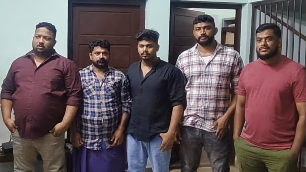 നിരവധി കേസുകളിലെ പ്രതികൾ, ഒളിച്ച് താമസിക്കാൻ തെരഞ്ഞെടുത്തത് ആലപ്പുഴ, എത്തിയതേ കുടുങ്ങി 