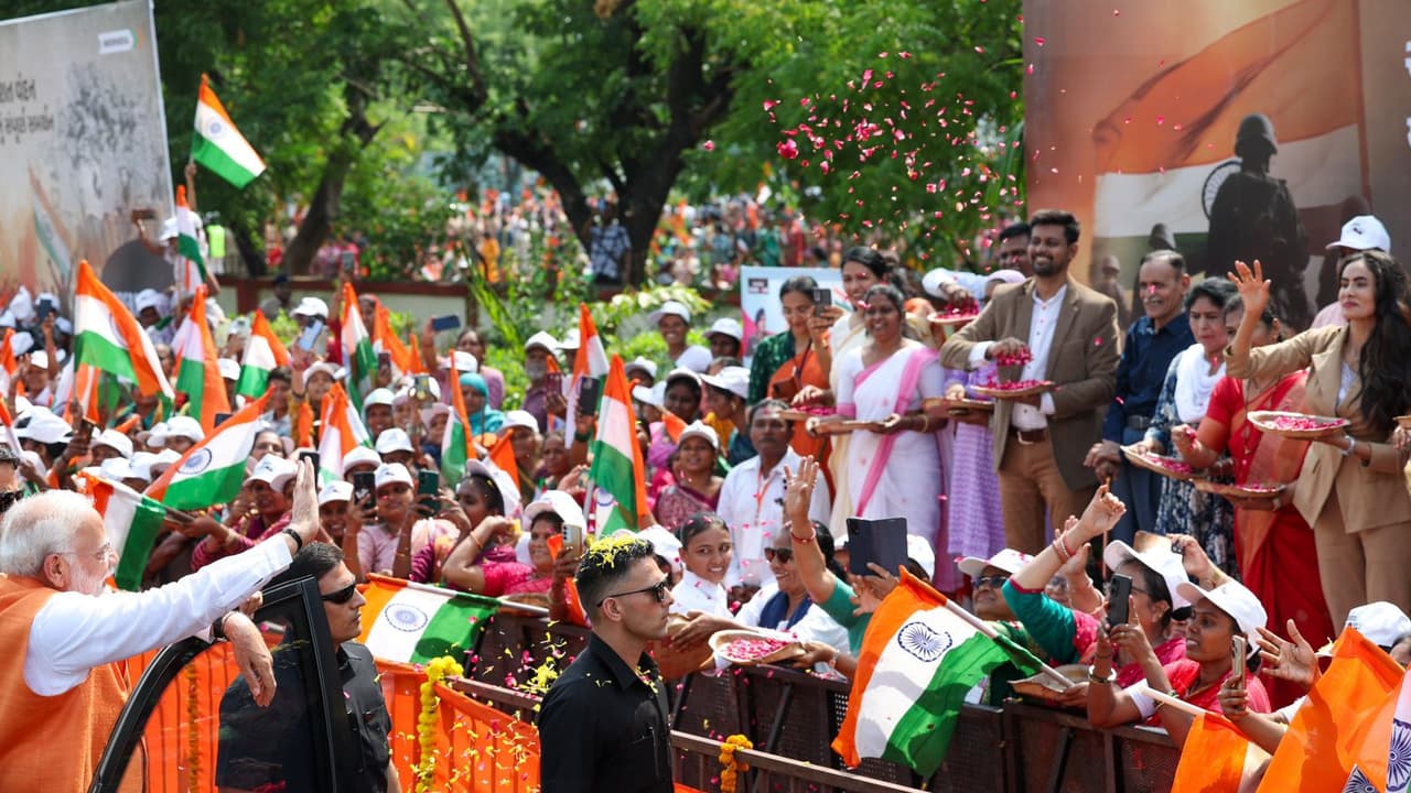 pm modi roadshow vadodara colonel sofiya qureshi family reaction operation sindoor pm modi roadshow vadodara colonel sofiya qureshi family reaction operation sindoor
