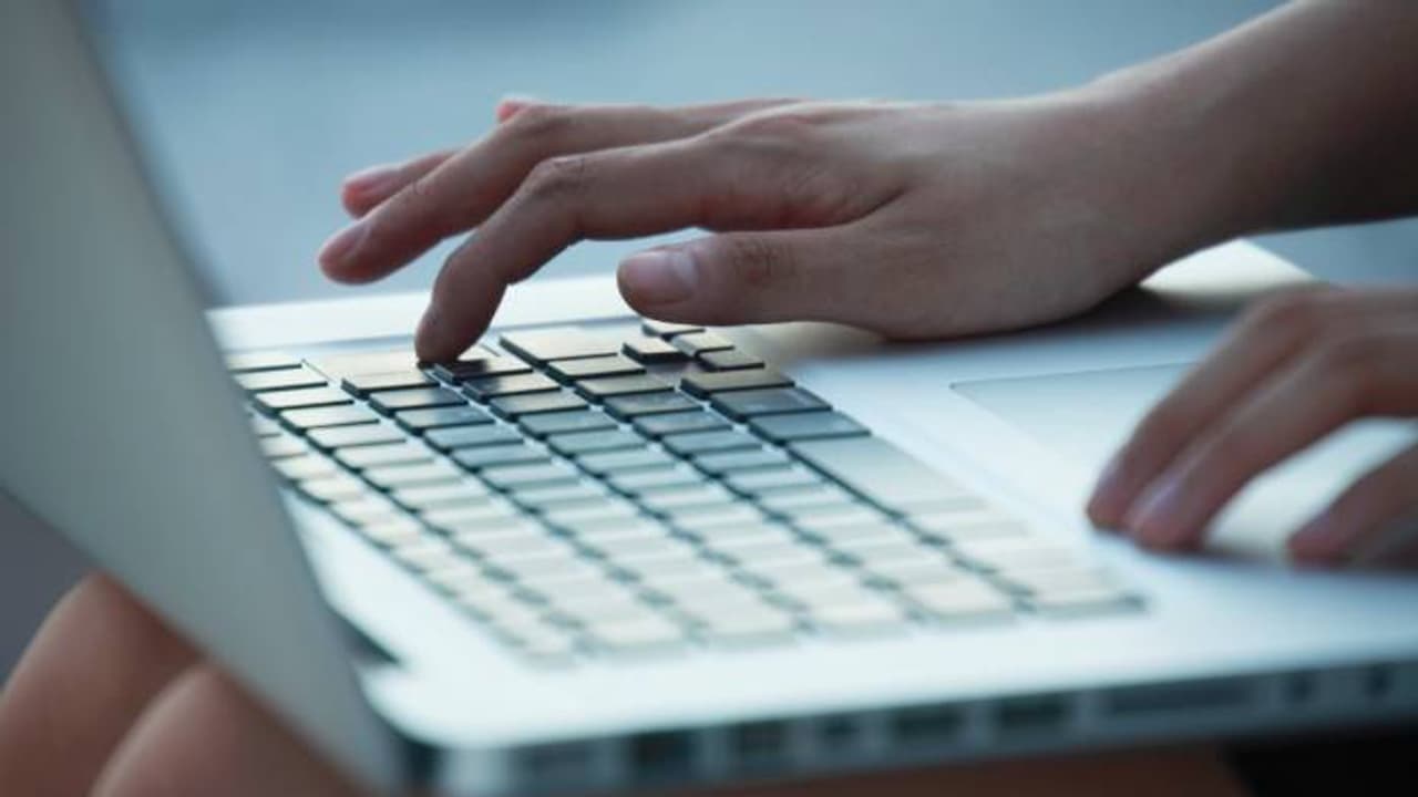 കഴിഞ്ഞ വർഷം പുറത്തിറങ്ങിയ ടൂളിൽ 5 വർഷത്തെ പരിചയമില്ല, ജോലി കിട്ടാത്തതിന്റെ കാരണം പറഞ്ഞ് യുവാവ് കഴിഞ്ഞ വർഷം പുറത്തിറങ്ങിയ ടൂളിൽ 5 വർഷത്തെ പരിചയമില്ല, ജോലി കിട്ടാത്തതിന്റെ കാരണം പറഞ്ഞ് യുവാവ്