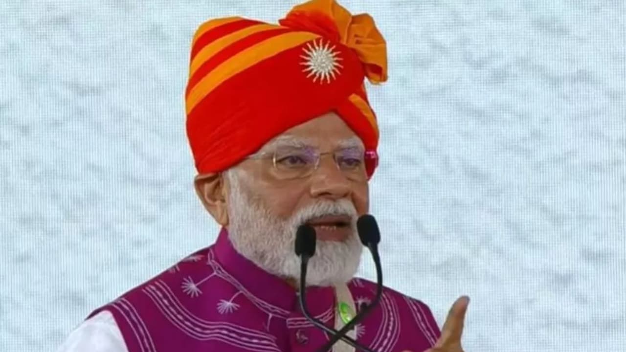 PM Modi Gujrat Visit