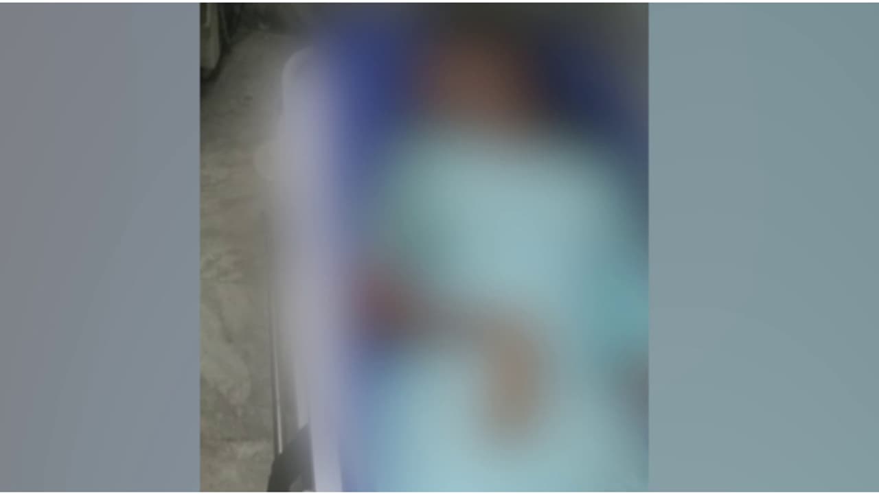 ശക്തമായ മഴയിലും കാറ്റിലും പെൺകുട്ടി രക്ഷ തേടിയ തട്ടുകട അപകടമായി, കട മറിഞ്ഞുണ്ടായ അപകടത്തിൽ ജീവൻ നഷ്ടം ശക്തമായ മഴയിലും കാറ്റിലും പെൺകുട്ടി രക്ഷ തേടിയ തട്ടുകട അപകടമായി, കട മറിഞ്ഞുണ്ടായ അപകടത്തിൽ ജീവൻ നഷ്ടം