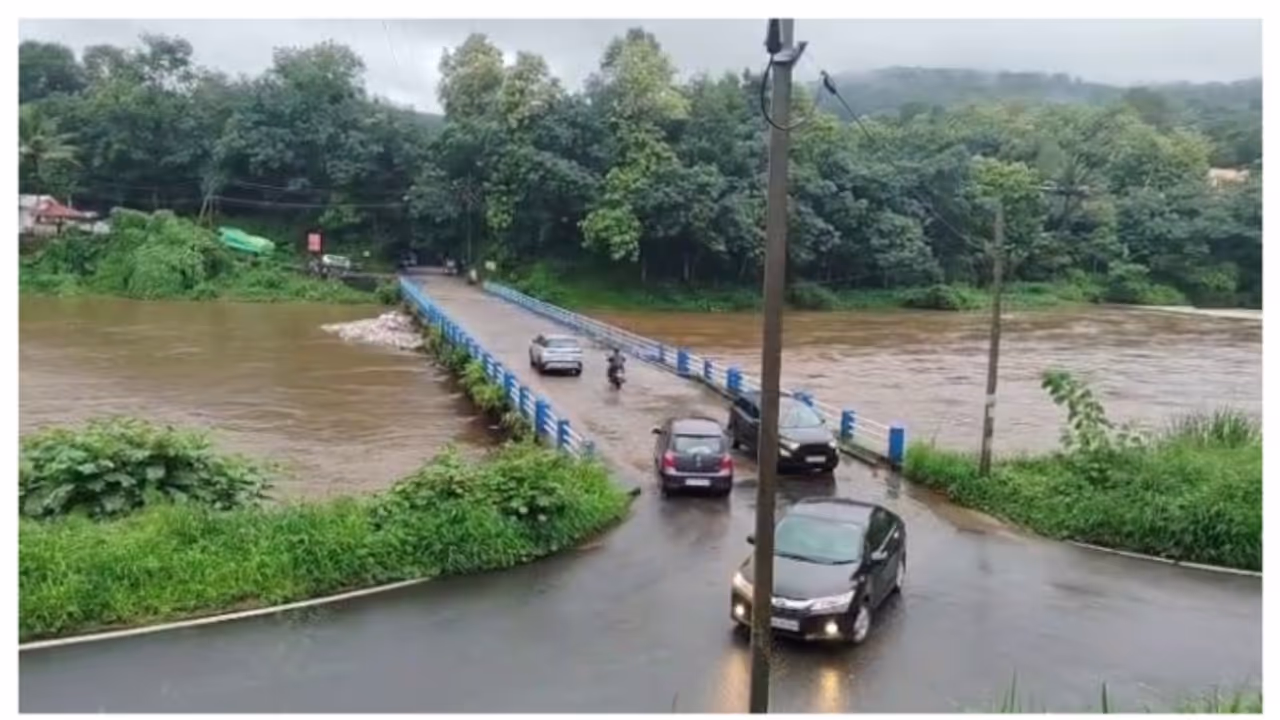 പരീക്ഷകൾ നിശ്ചയിച്ചത് പോലെ നടക്കും; വിദ്യാഭ്യാസ സ്ഥാപനങ്ങൾക്ക് നാളെ അവധി പ്രഖ്യാപിച്ച് കോട്ടയം കളക്ടർ 