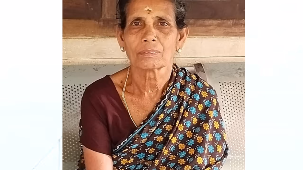 പുഴയിൽ തുണിയലക്കുന്നതിനിടെ ഒഴുക്കിൽപ്പെട്ടു; വീട്ടമ്മയ്ക്ക് ദാരുണാന്ത്യം പുഴയിൽ തുണിയലക്കുന്നതിനിടെ ഒഴുക്കിൽപ്പെട്ടു; വീട്ടമ്മയ്ക്ക് ദാരുണാന്ത്യം