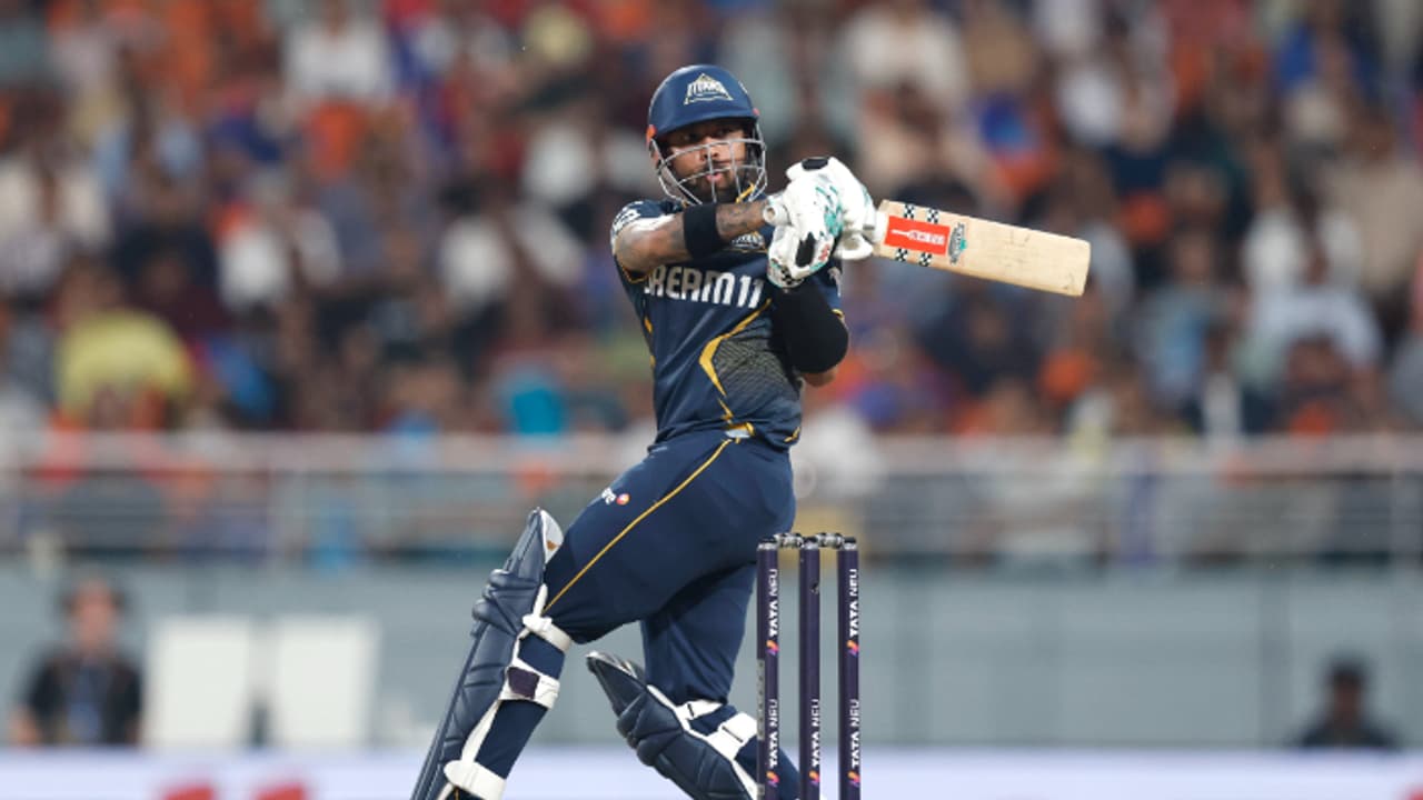 ആദ്യം രണ്ട് ക്യാച്ചുകള് കൈവിട്ടു, പിന്നെ ബാറ്റിംഗിനിറങ്ങി ഹിറ്റ് വിക്കറ്റായി; ദുരന്തമായി കുശാല് മെന്ഡിസ് ആദ്യം രണ്ട് ക്യാച്ചുകള് കൈവിട്ടു, പിന്നെ ബാറ്റിംഗിനിറങ്ങി ഹിറ്റ് വിക്കറ്റായി; ദുരന്തമായി കുശാല് മെന്ഡിസ്