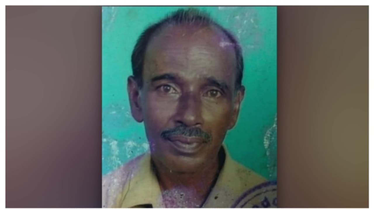 നേരത്തെ താമസിച്ച വീട്ടിൽ വെള്ളം കയറിയത് നോക്കാൻ പോയി; വയോധികൻ വെള്ളക്കെട്ടിൽ വീണ് മരിച്ചു