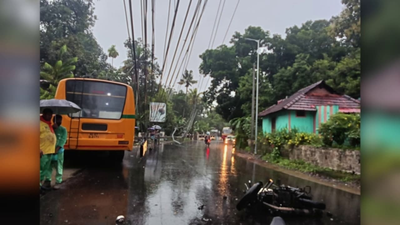 എറണാകുളത്ത് ബൈക്ക് അപകടത്തിൽ മരിച്ചയാളെ തിരിച്ചറിഞ്ഞു, കോഴിക്കോട് സ്വദേശി