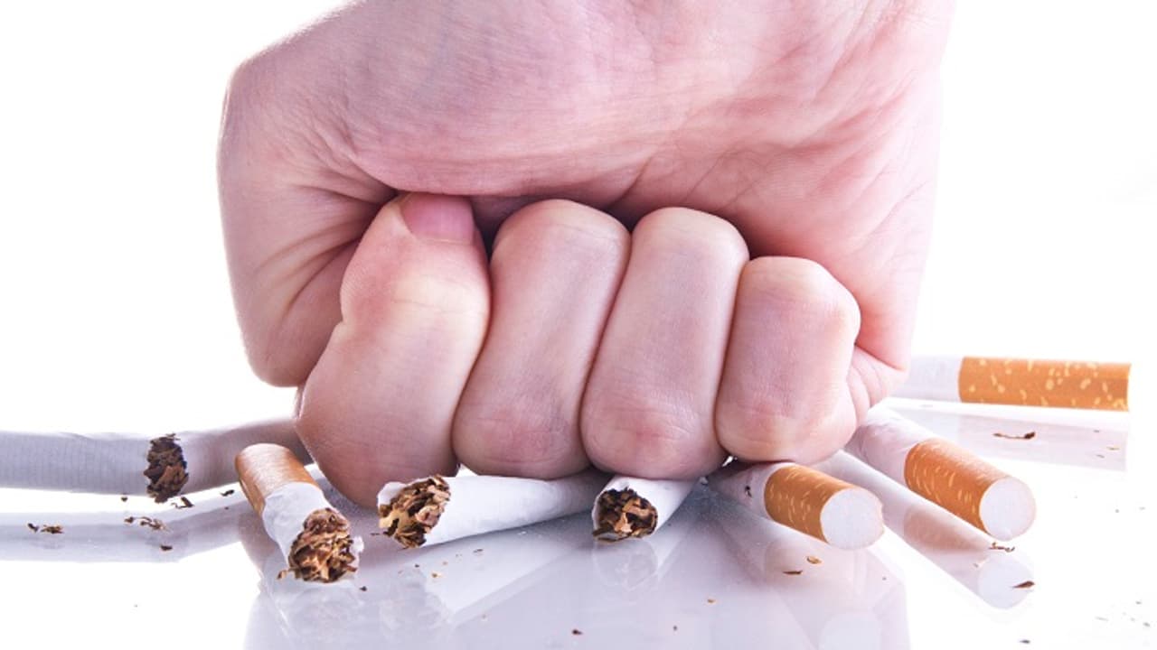 World No Tobacco Day 2025 : പുകച്ചു വിടരുതേ... ഇന്ന് ലോക പുകയില വിരുദ്ധ ദിനം World No Tobacco Day 2025 : പുകച്ചു വിടരുതേ... ഇന്ന് ലോക പുകയില വിരുദ്ധ ദിനം