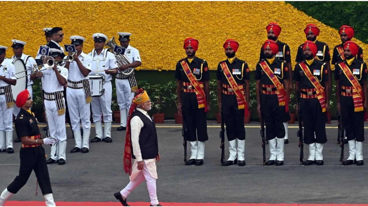 ചെങ്കോട്ടയിൽ ഇന്ത്യൻ സ്വാതന്ത്ര്യ ദിനാഘോഷം നേരിൽ കാണാം, മലയാളി ദമ്പതികൾക്ക് അവസരം! ചെയ്യേണ്ടത്