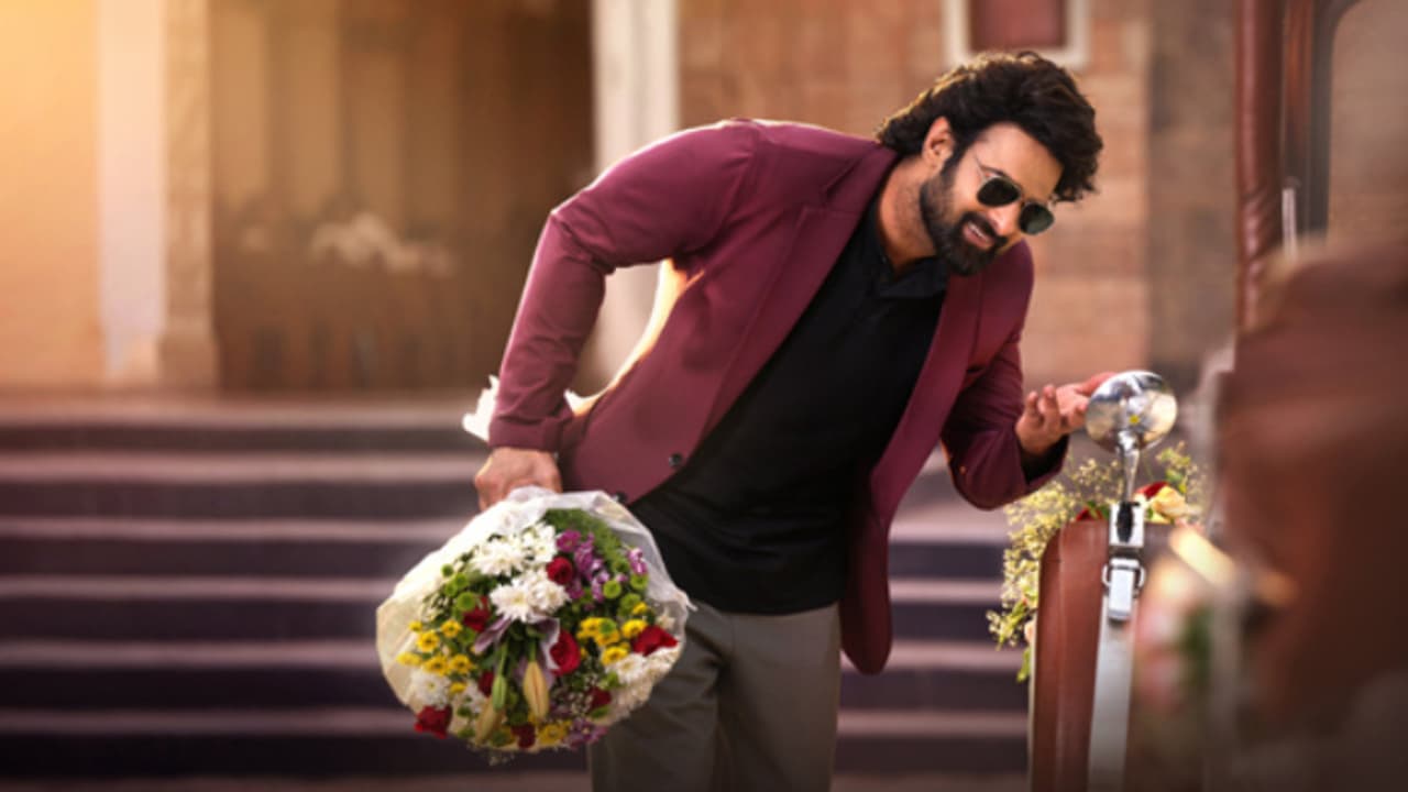 പ്രഭാസ് ഇരട്ട വേഷത്തിലോ?, പുത്തൻ ചിത്രത്തിന്റെ തകര്‍പ്പൻ അപ്‍ഡേറ്റ്