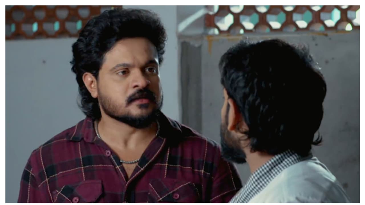 ശ്രീകാന്തിനെ ഹോട്ടലിൽ ചെന്ന് കണ്ട് സച്ചി ചെമ്പനീർ പൂവ് സീരിയൽ റിവ്യൂ