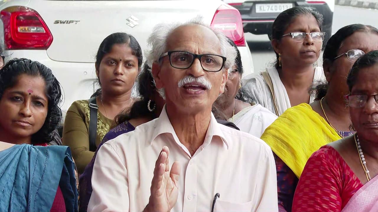 ആശമാരുടെ ഓണറേറിയത്തിൽ സർക്കാരിൻ്റെ പുതിയ ഉപാധികൾ വഞ്ചനയെന്ന് വികെ സദാനന്ദൻ; സ്വരാജിനെതിരെ നിലപാട് ആശമാരുടെ ഓണറേറിയത്തിൽ സർക്കാരിൻ്റെ പുതിയ ഉപാധികൾ വഞ്ചനയെന്ന് വികെ സദാനന്ദൻ; സ്വരാജിനെതിരെ നിലപാട്