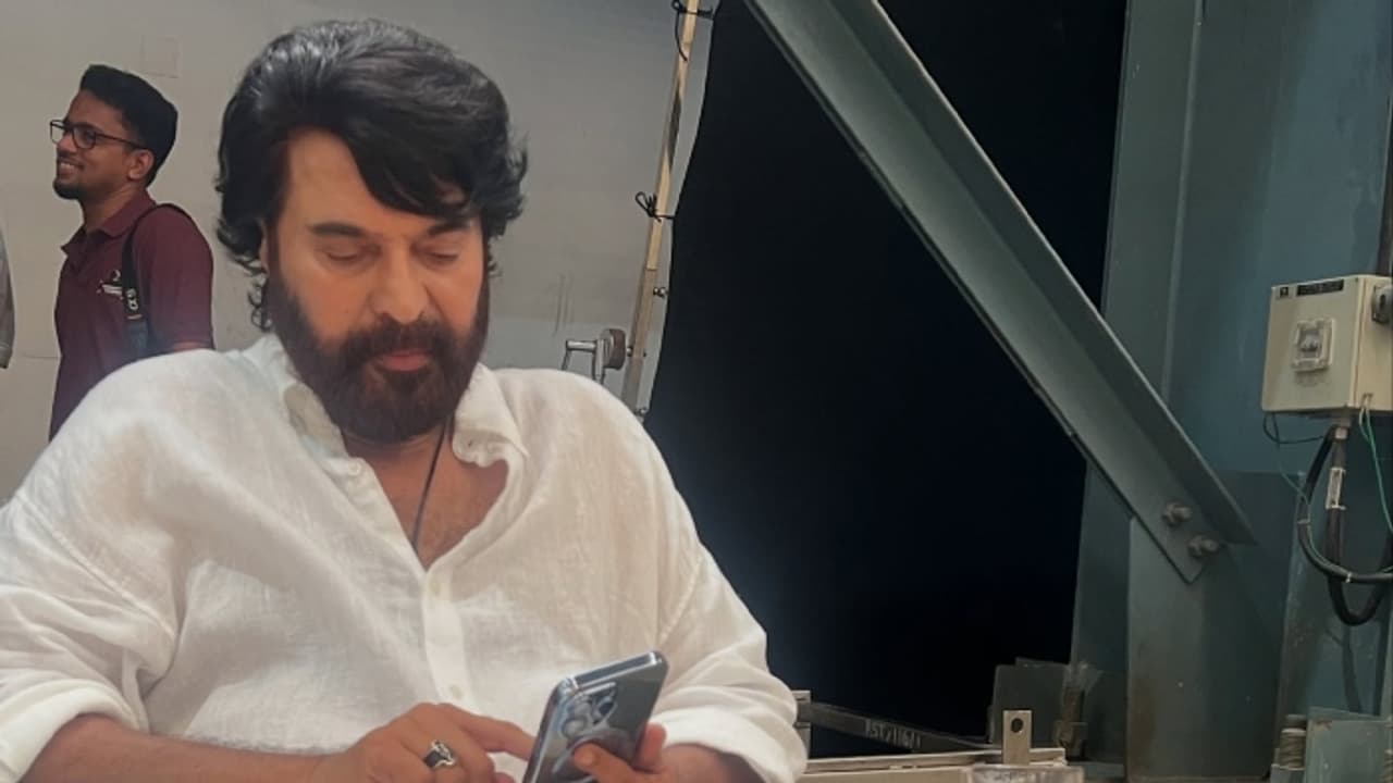 കേരളത്തിൽ മാത്രം 13 കോടി, മൊത്തക്കണക്കിൽ പിള്ളേർക്ക് മുന്നിൽ മുട്ടുമടക്കി ! ആ മമ്മൂട്ടി പടം ഇനി ഒടിടിയിലോ?