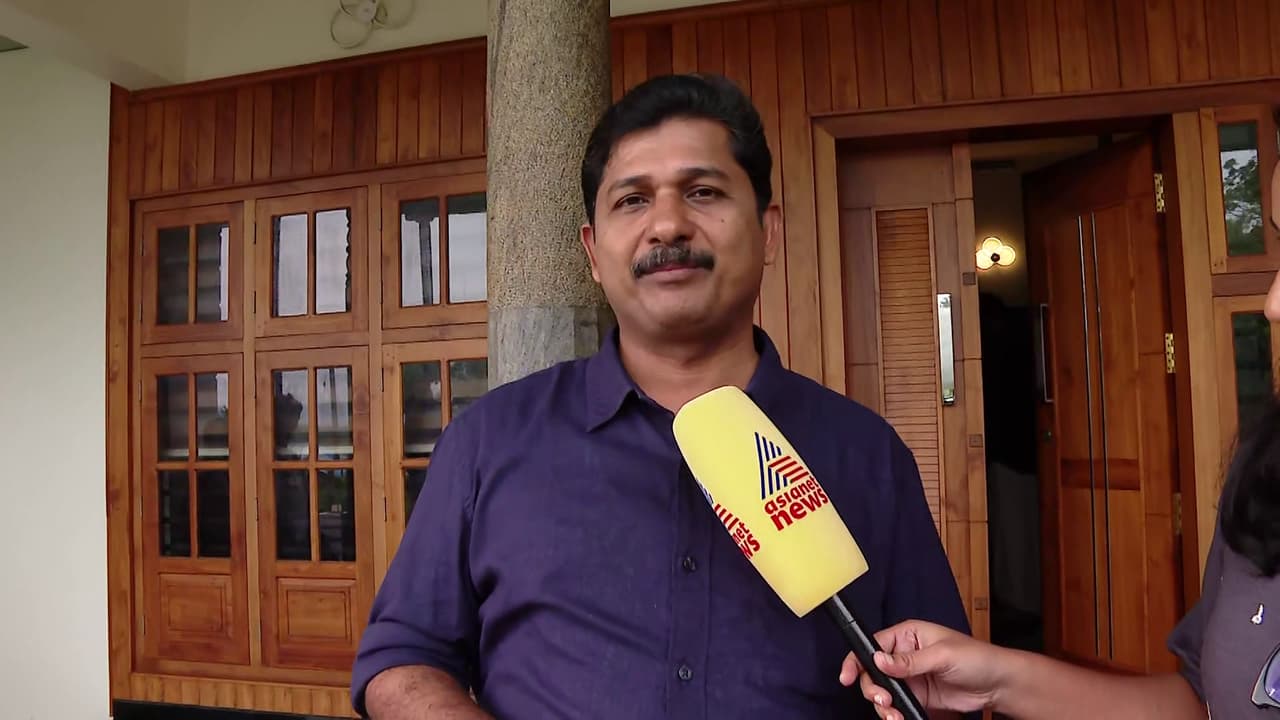 നിലമ്പൂർ: ഉറച്ച നിലപാടുമായി എം സ്വരാജ്; 'വർഗീയ ശക്തികളെ മനുഷ്യരായി പോലും ഞങ്ങൾ കണക്കാക്കിയിട്ടില്ല' നിലമ്പൂർ: ഉറച്ച നിലപാടുമായി എം സ്വരാജ്; 'വർഗീയ ശക്തികളെ മനുഷ്യരായി പോലും ഞങ്ങൾ കണക്കാക്കിയിട്ടില്ല'