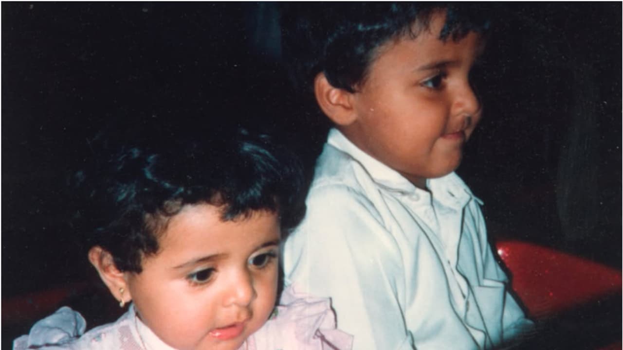 നിഷ്കളങ്കത തുളുമ്പുന്ന ഈ കൊച്ചു പയ്യൻ ആരെന്ന് അറിയാമോ? ഇന്ന് ലോകം ആരാധനയോടെ നോക്കുന്ന ഇച്ഛാശക്തിയുള്ള നേതാവ്