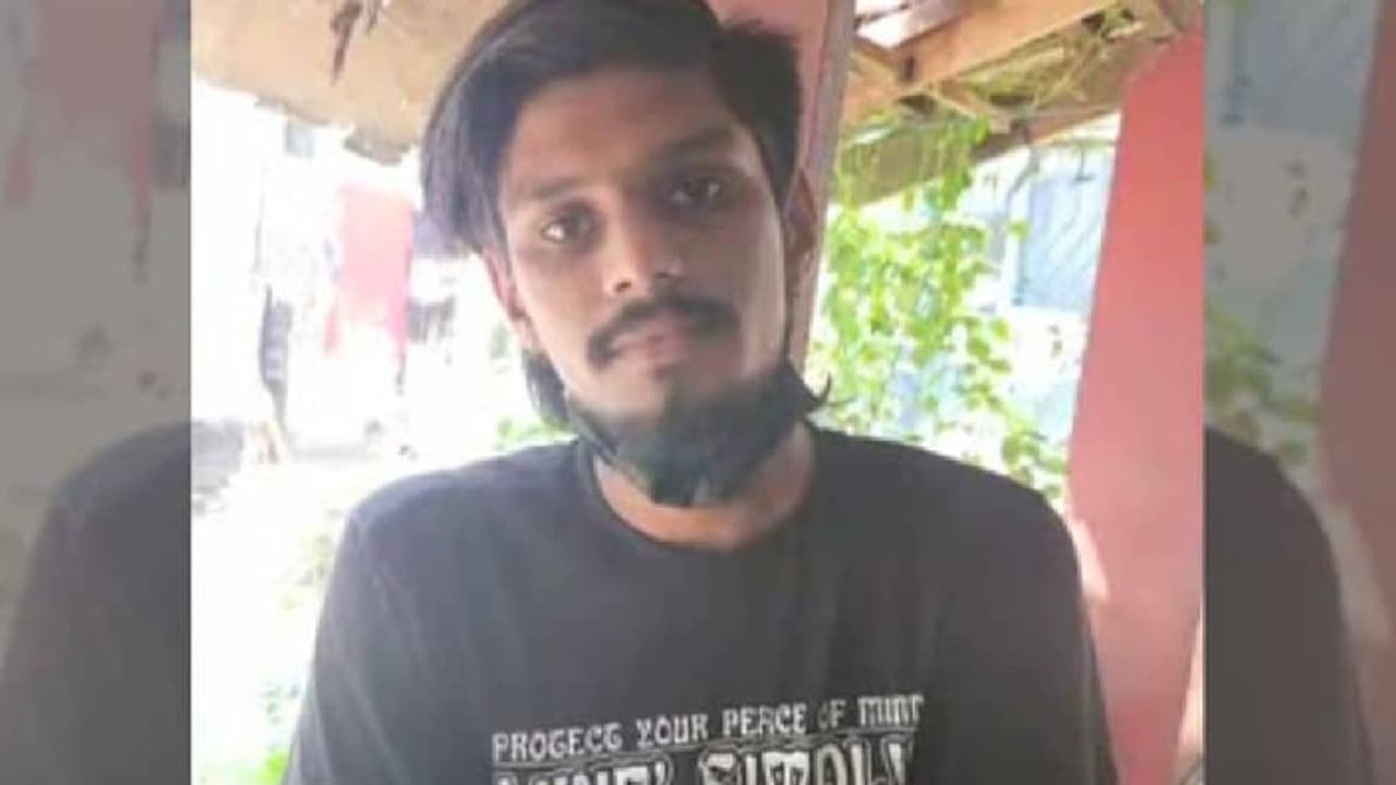 'ഞാനൊന്ന് മൂത്രമൊഴിച്ച് വരാം സാറെ'; ശുചിമുറിയിലെ വെന്റിലേറ്റര്‍ തകര്‍ത്ത് രക്ഷപ്പെട്ട പ്രതിയെപിടികൂടി പൊലീസ്