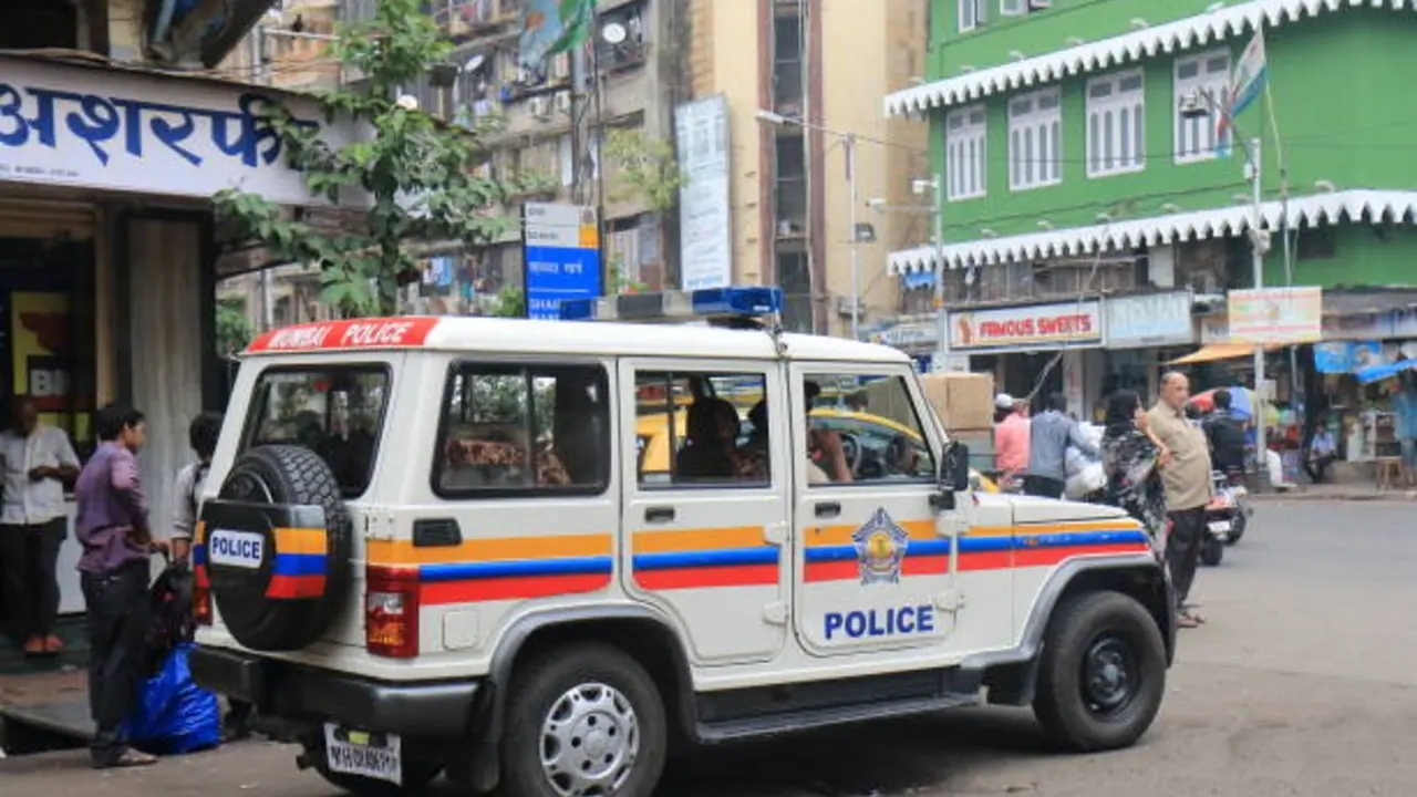 Brother attacked his younger brother with lethal weapons