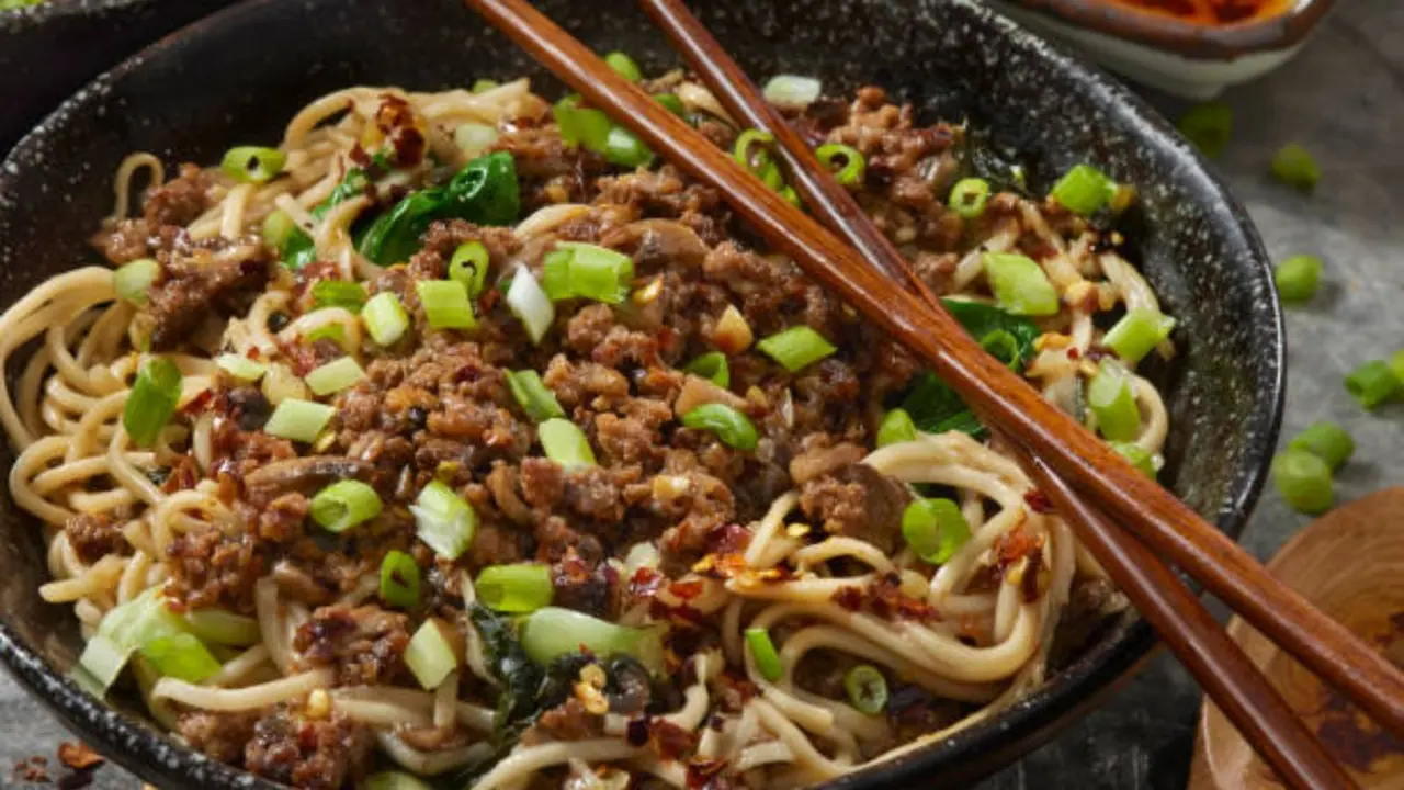 Quick and easy Dan Dan noodles without meat Quick and easy Dan Dan noodles without meat