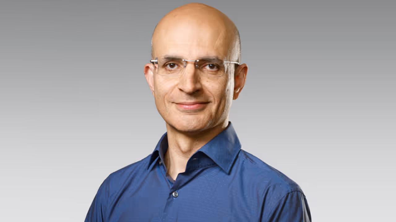 apple coo shabih khan muradabad to global tech leader