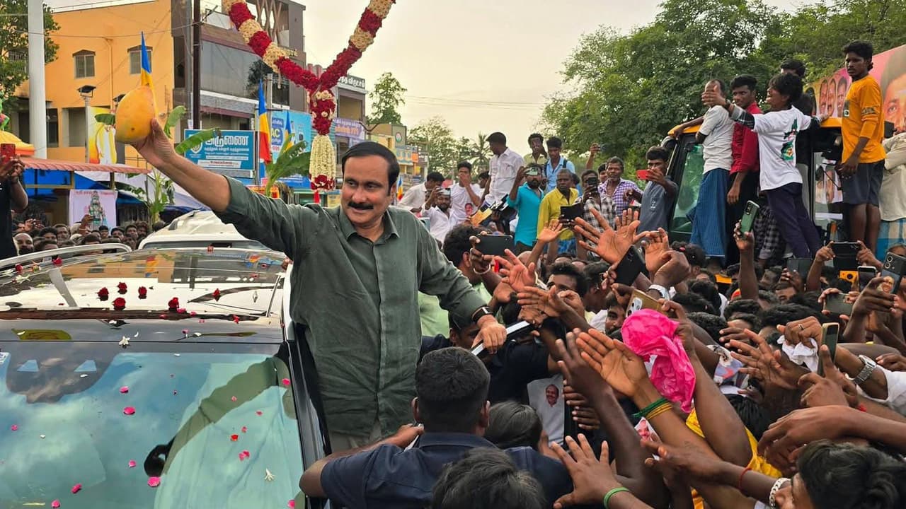 பாமக.வில் அதிகார மோதல்