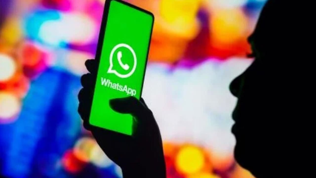WhatsApp WhatsApp