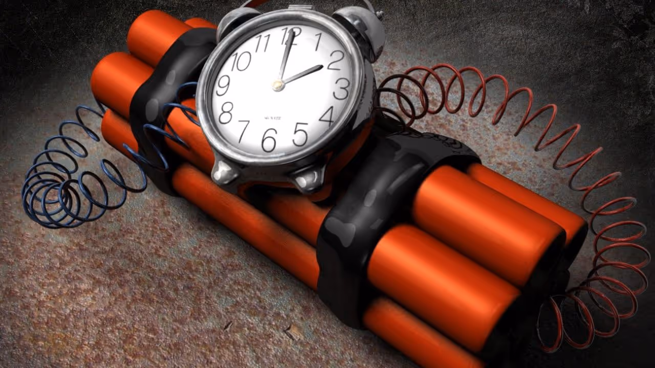 Bengaluru Schools Receive Bomb Threats Bengaluru Schools Receive Bomb Threats