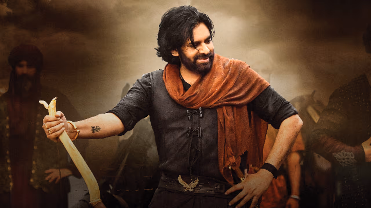 `హరి హర వీరమల్లు` కథ బయటపెట్టిన పవన్‌ కళ్యాణ్‌