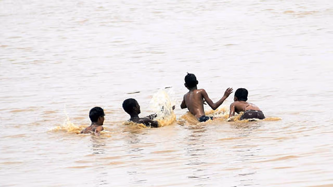 Boys drowned in Ganga river in Patna