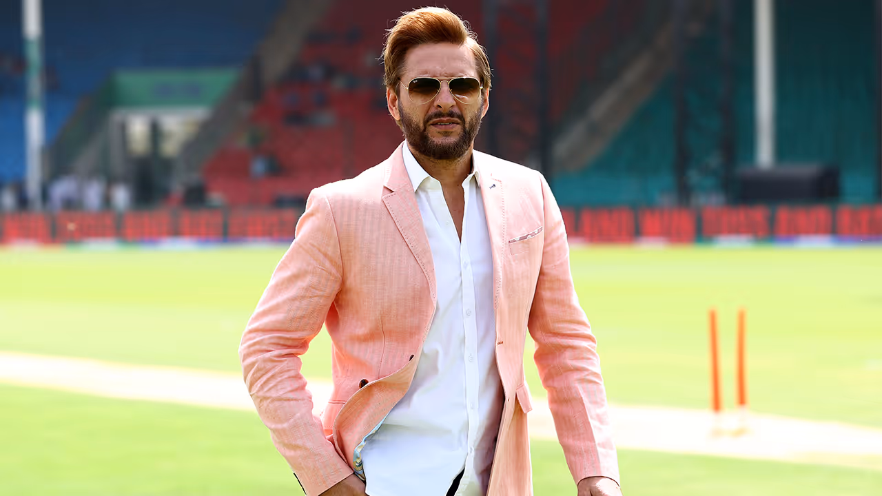 Shahid Afridi crush on Sonali Bendre 1