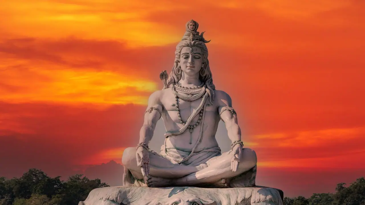जानें महादेव के स्वरूप से जुड़ी रोचक बातें जानें महादेव के स्वरूप से जुड़ी रोचक बातें