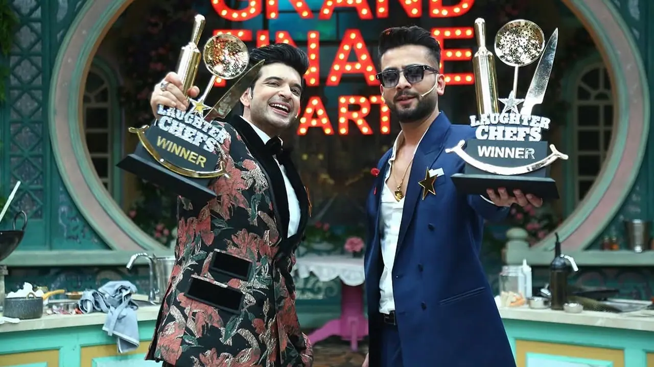 laughter chefs season 2 winner elvish yadav karan kundrra laughter chefs season 2 winner elvish yadav karan kundrra