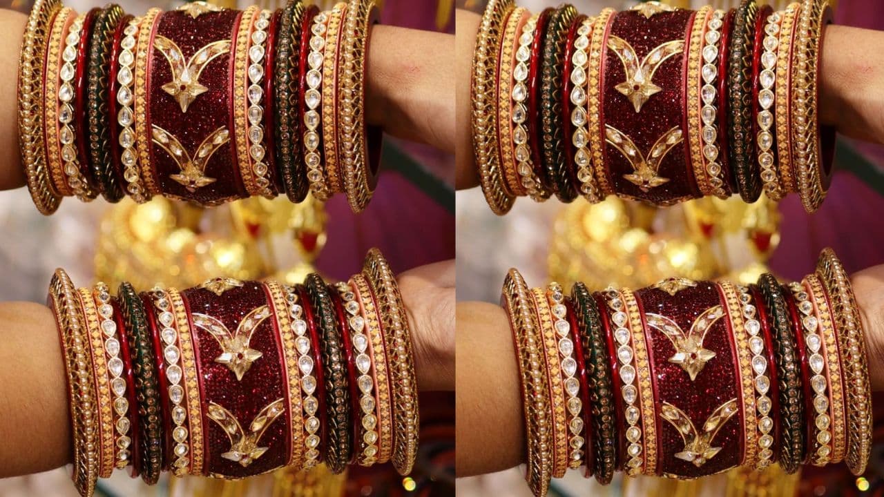 Stylish bangle set ideas to match saree and lehenga on Hartalika Teej Stylish bangle set ideas to match saree and lehenga on Hartalika Teej