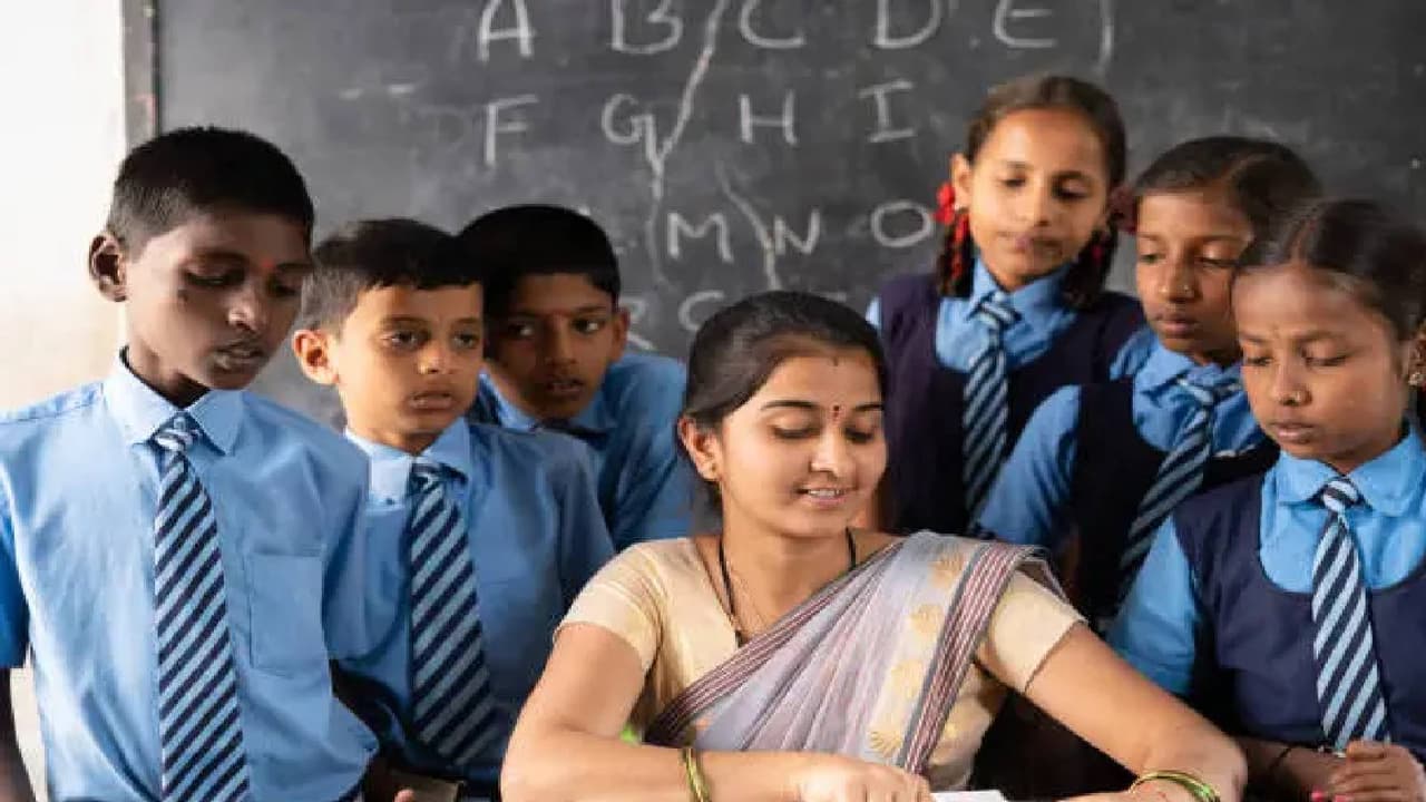 Bihar road safety in schools Bihar road safety in schools