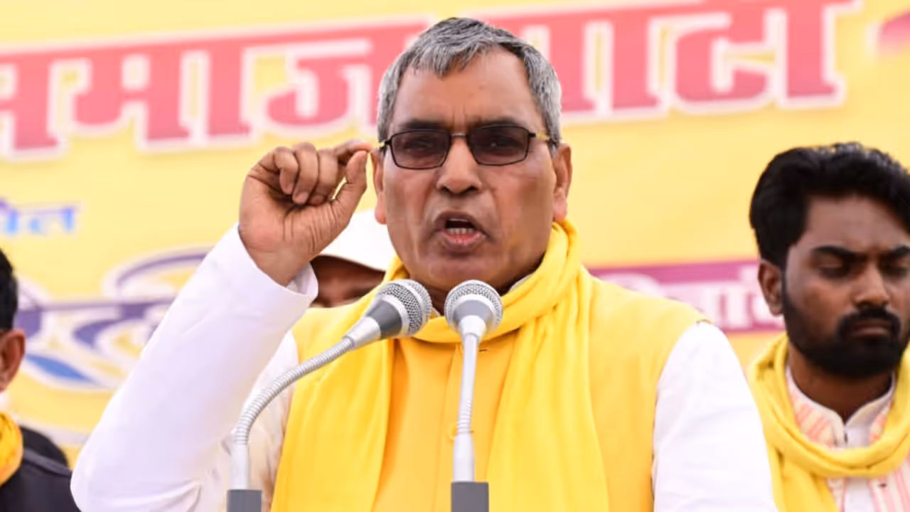 abcd political war om prakash rajbhar criticizes samajwadi party abcd political war om prakash rajbhar criticizes samajwadi party