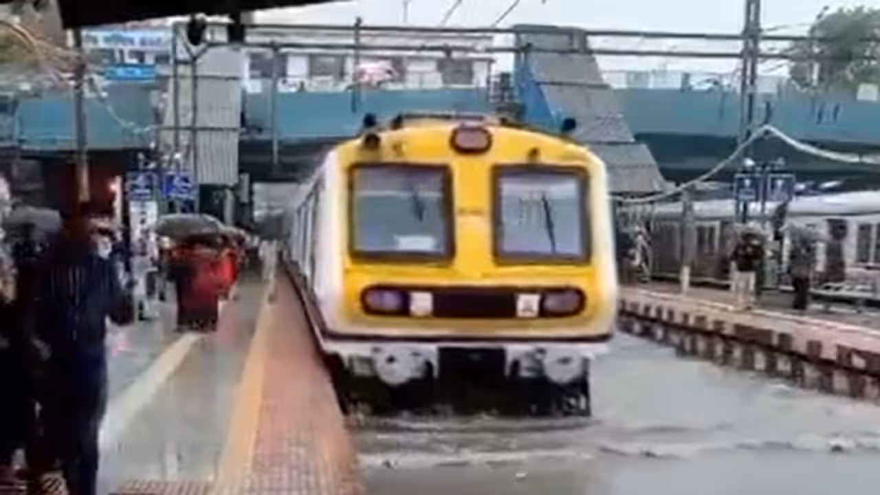 mumbai local mumbai local
