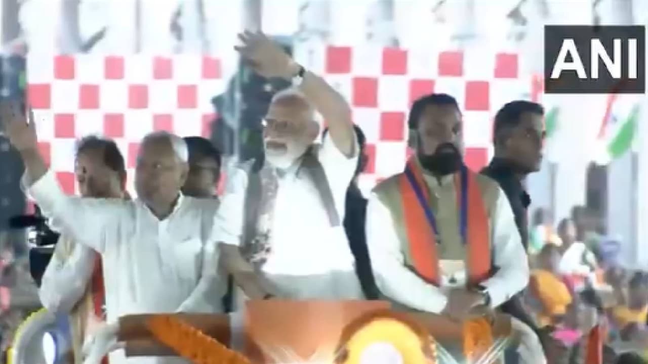 Gaya roadshow PM Modi Gaya roadshow PM Modi