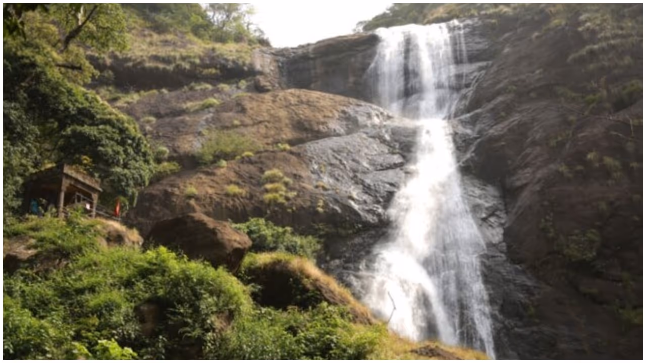 Palaruvi Waterfalls