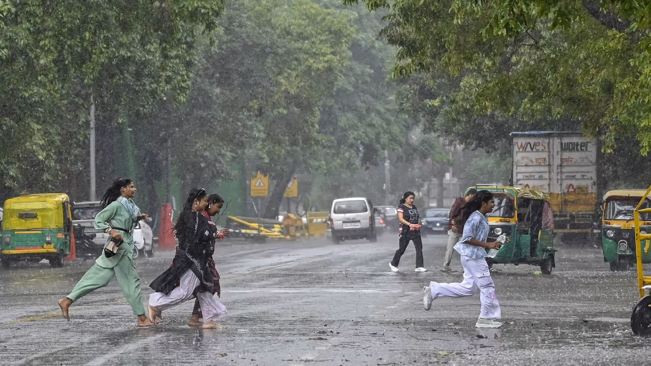 lucknow weather news up monsoon rain forecast september 2025