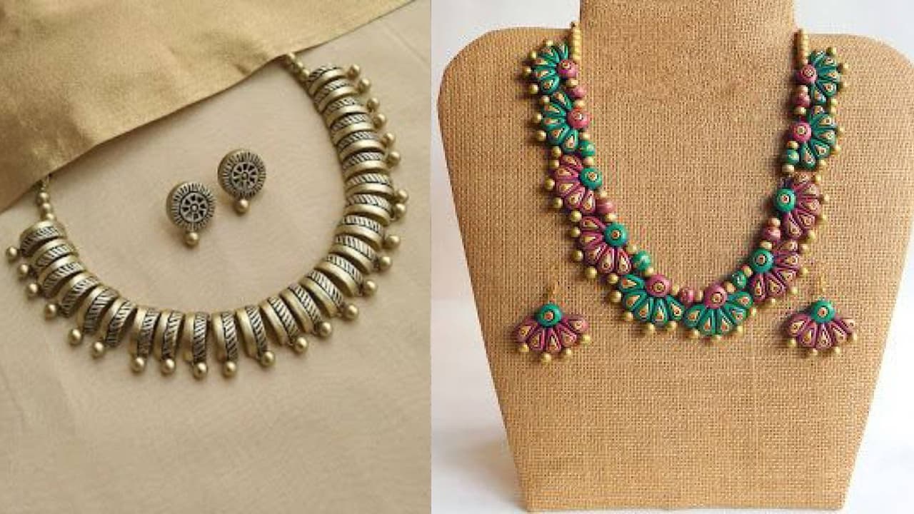 Wear fancy designs of terracotta necklaces Wear fancy designs of terracotta necklaces