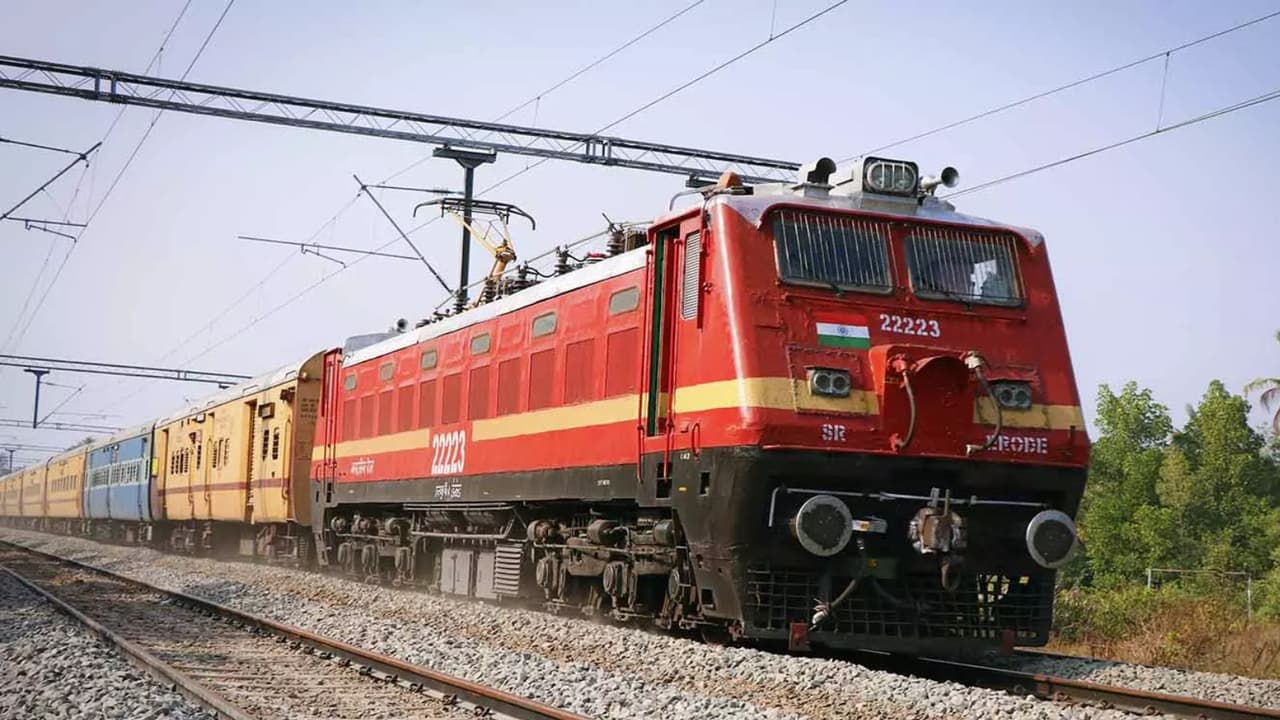 Bangalore to Patna Train