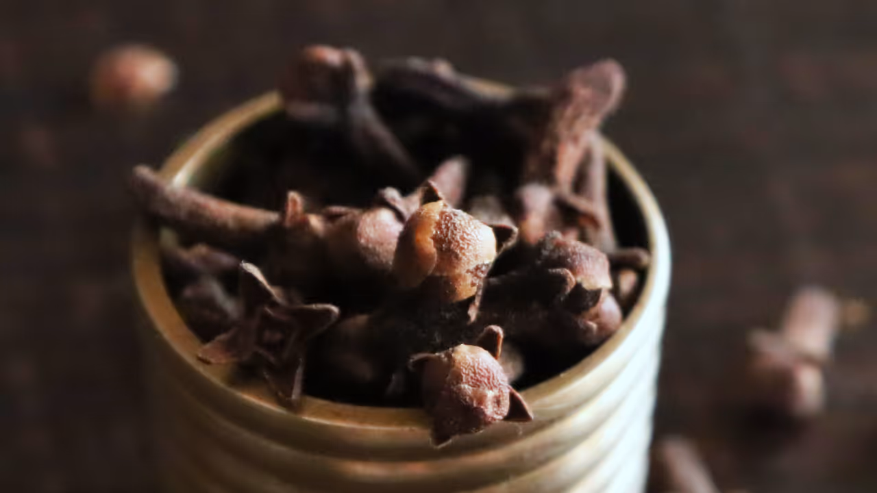 Cloves Side Effects
