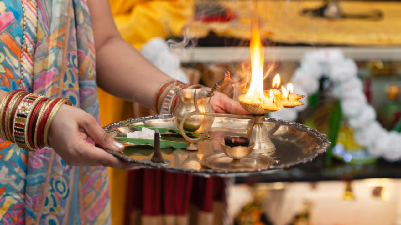 Govardhan Puja Aarti Lyrics