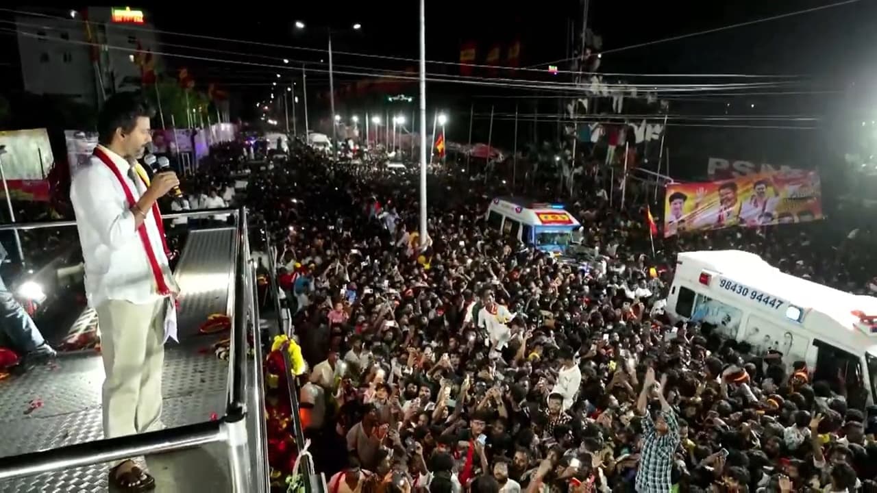 தவெக தலைவர் விஜய்